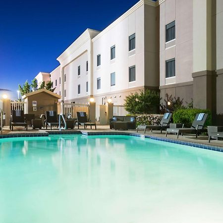 Hampton Inn By Hilton Odessa Exterior photo